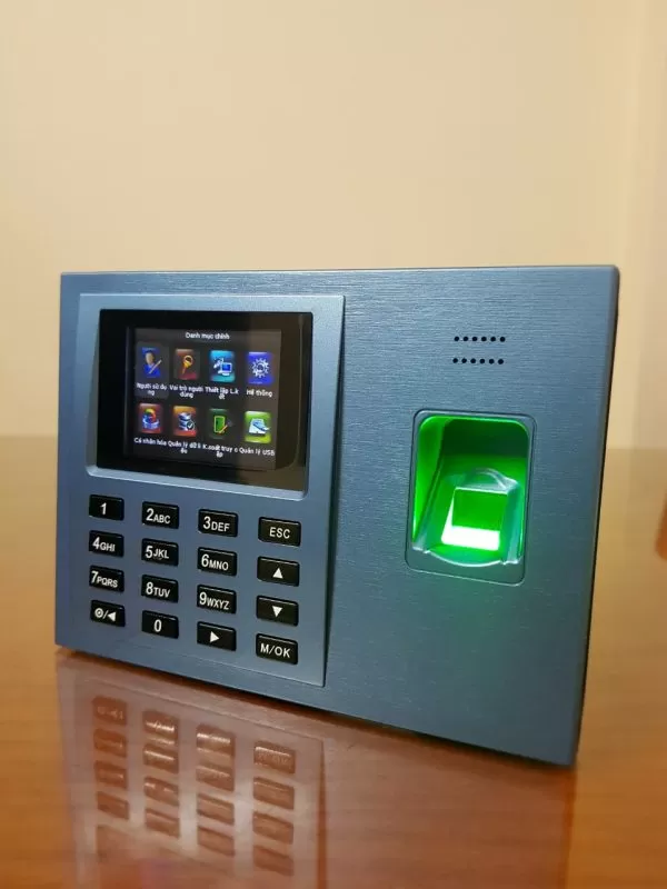 Máy chấm công vân tay 9300Pro