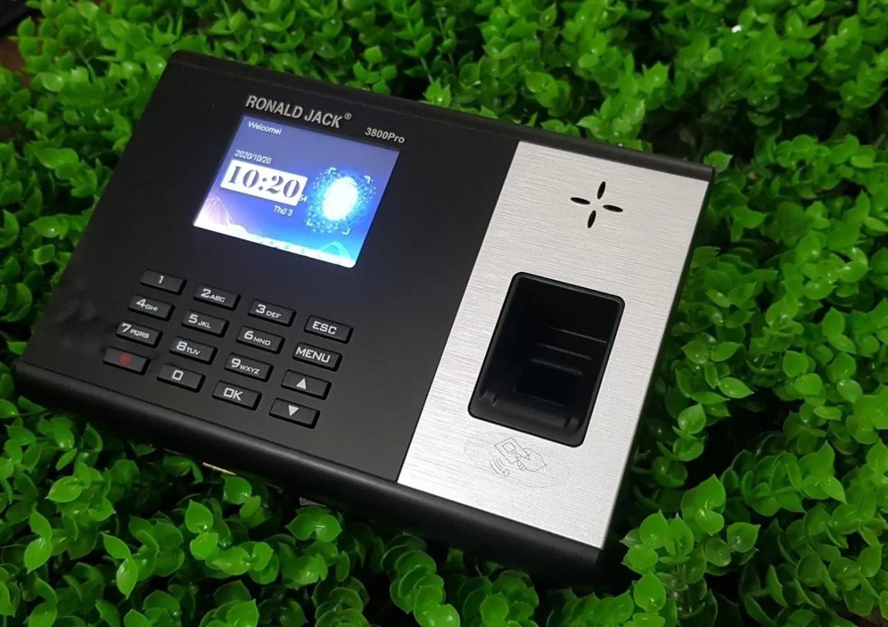 Máy chấm công RJ3800Pro